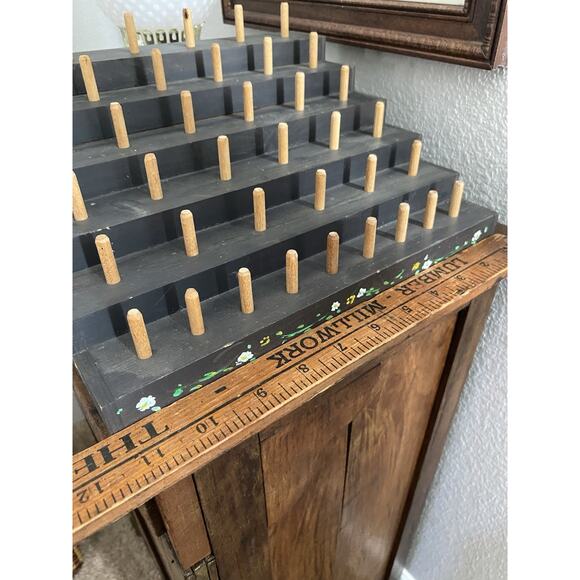 Vintage Wooden Thread Bobbin Rack Spool Holder Handmade Hand Painted Sewing Room - Picture 8 of 8